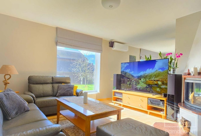 Parduodamas namas Slengių k., Klaipėdos r. sav., 230 m2 ploto, 2 aukštai 1