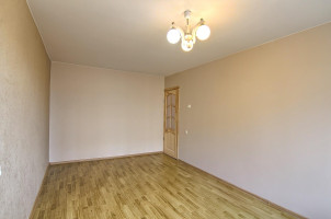 Parduodamas butas Dainų g., Dainiai, Šiaulių m., Šiaulių m. sav., 49.88 m² ploto 2 kambariai 4