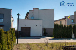 Parduodamas namas Pilaitė, Vilniaus m., Vilniaus m. sav., 209.24 m² ploto 5 kambariai 36