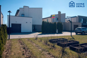 Parduodamas namas Pilaitė, Vilniaus m., Vilniaus m. sav., 209.24 m² ploto 5 kambariai 37