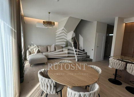 Parduodamas namas Centras, Klaipėdos m., Klaipėdos m. sav., 92 m² ploto 4 kambariai
