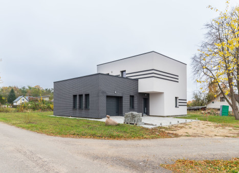 Parduodamas namas Kelmijos Sodų 85-oji g., Salininkai, Vilniaus m., Vilniaus m. sav., 157.44 m2 ploto, 2 aukštai