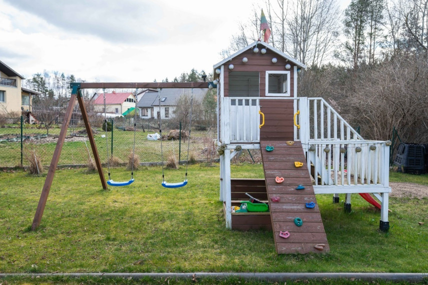 Parduodamas namas Raudonės g., Mažieji Gulbinai, Vilniaus m., Vilniaus m. sav., 70.93 m2 ploto, 2 aukštai 5