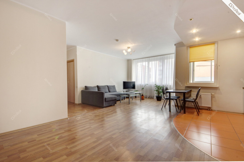 Nuomojamas butas Perkūnkiemio g., Pašilaičiai, Vilniaus m., Vilniaus m. sav., 72.7 m2 ploto, 3 kambariai 4