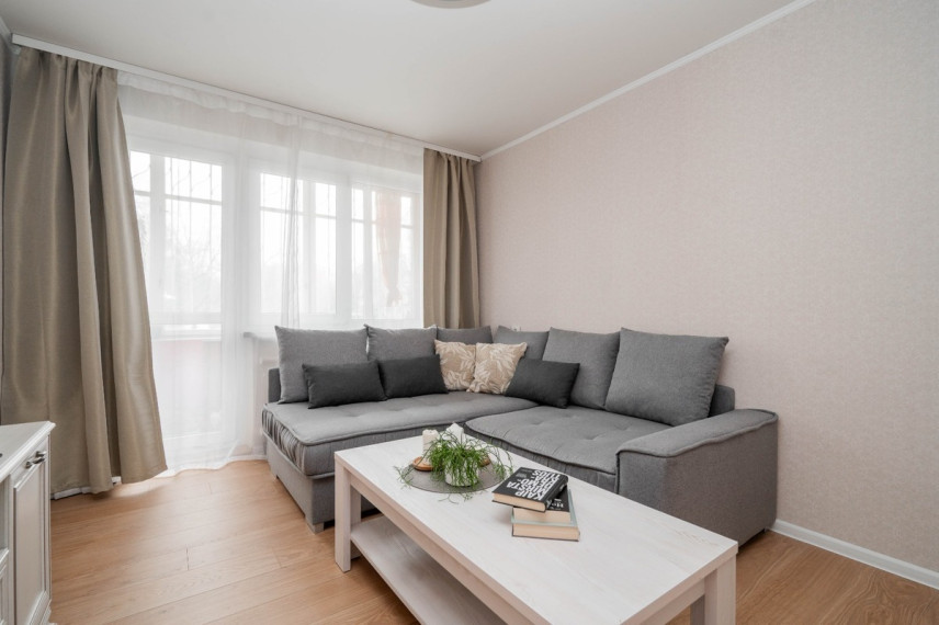 Nuomojamas butas Žirmūnų g., Žirmūnai, Vilniaus m., Vilniaus m. sav., 47.69 m2 ploto, 2 kambariai 2