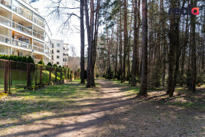 IŠNUOMOJAMAS JAUKUS IR ŠVIESUS 2 KAMBARIŲ BUTAS JONAŽOLIŲ GATVĖJE, ŠALIA BUKIŠKIŲ MIŠKO 21