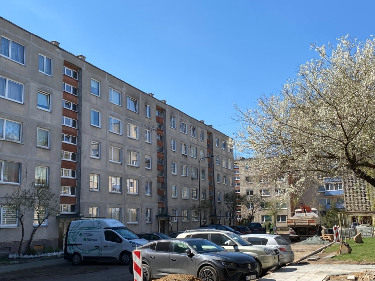 Parduodamas butas Igno Šimulionio g., Karoliniškės, Vilniaus m., Vilniaus m. sav., 46.8 m2 ploto, 2 kambariai 2