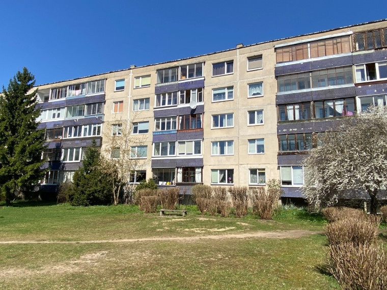 Parduodamas butas Igno Šimulionio g., Karoliniškės, Vilniaus m., Vilniaus m. sav., 46.8 m2 ploto, 2 kambariai 4
