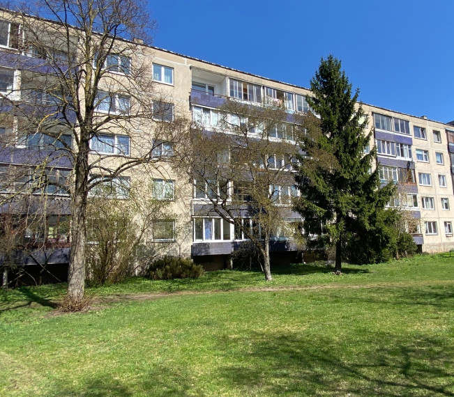 Parduodamas butas Igno Šimulionio g., Karoliniškės, Vilniaus m., Vilniaus m. sav., 46.8 m2 ploto, 2 kambariai 6