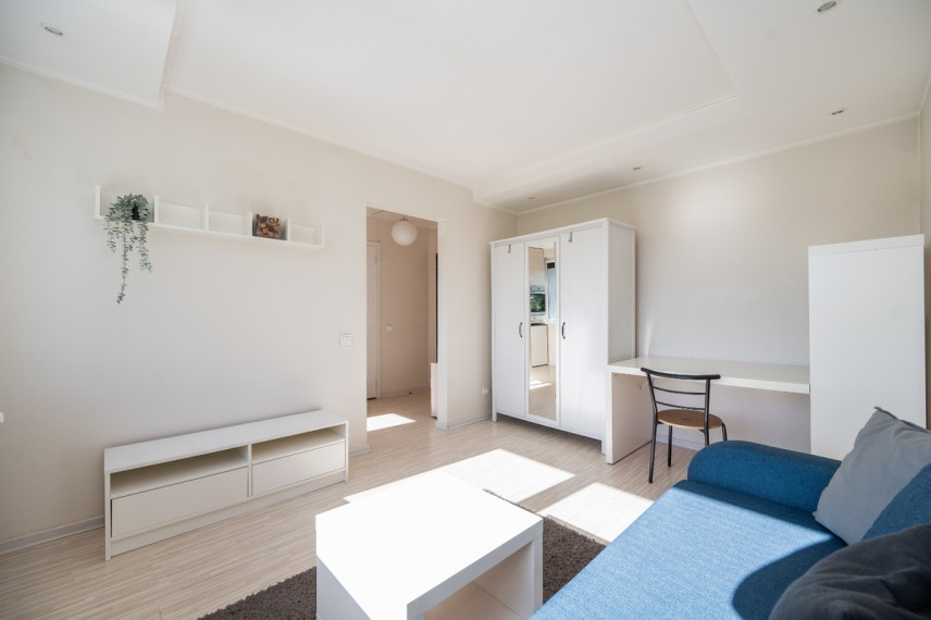 Nuomojamas butas Žirmūnų g., Žirmūnai, Vilniaus m., Vilniaus m. sav., 22 m2 ploto, 1 kambariai 5
