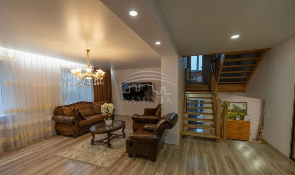 Parduodamas namas Utenos g., Klaipėdos m., Klaipėdos m. sav., 440 m2 ploto, 2 aukštai 5