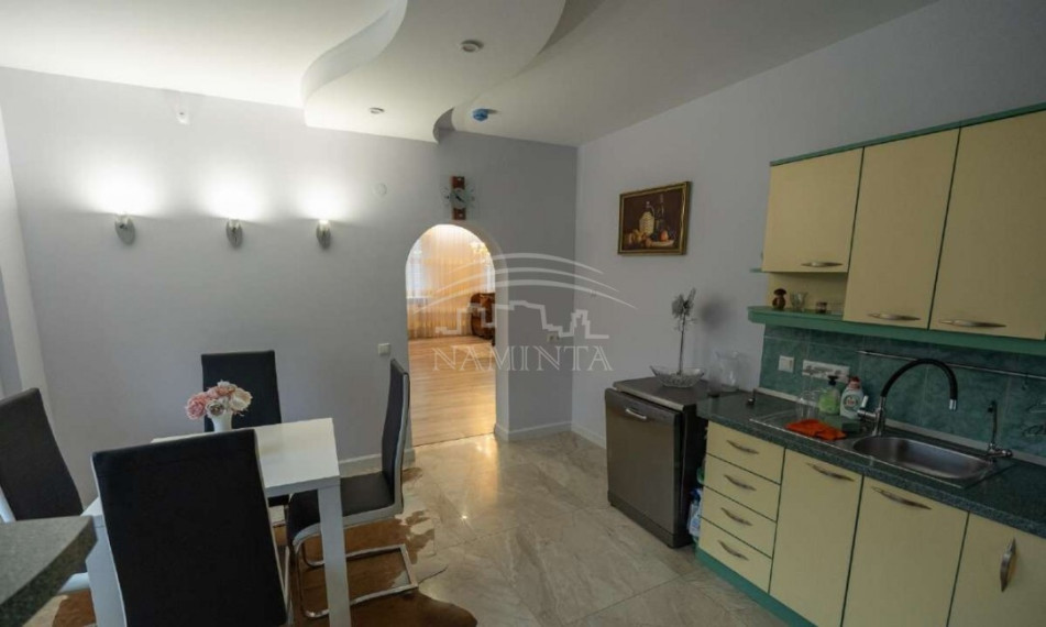 Parduodamas namas Utenos g., Klaipėdos m., Klaipėdos m. sav., 440 m2 ploto, 2 aukštai 7