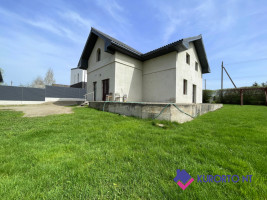 Parduodamas namas Gintaro g., Vydmantų k., Kretingos r. sav., 164 m2 ploto, 2 aukštai 10