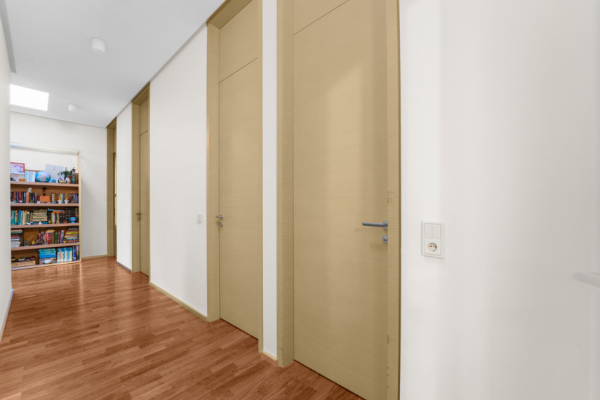 Parduodamas namas Ringelio al., Aukštkiemių k., Klaipėdos r. sav., 364.46 m2 ploto, 1 aukštai 14