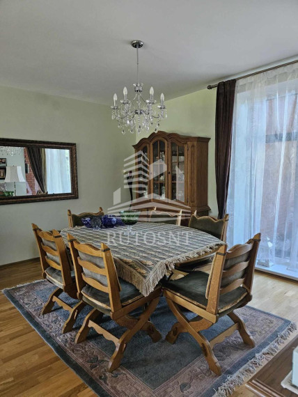 Parduodamas namas Plikių mstl., Klaipėdos r. sav., 189 m² ploto 4 kambariai 4