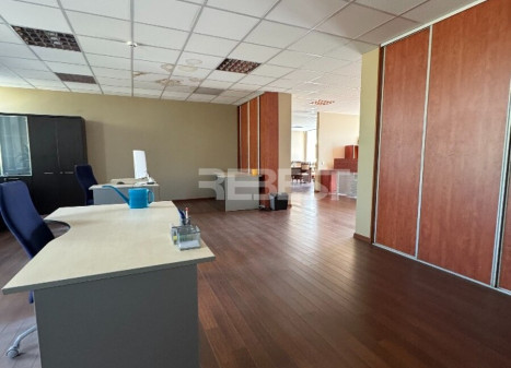 Nuomojamos administracinės patalpos Vaidoto g., Gubernija, Šiaulių m., Šiaulių m. sav., 200 m2 ploto Nuomojamos administracinės patalpos Vaidoto g., Gubernija, Šiaulių m., Šiaulių m. sav., 200 m2 ploto