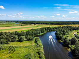 PRIE MINIJOS UPĖS PARDUODAMAS 72 ARŲ SKLYPAS SAKŪČIŲ KAIME 3