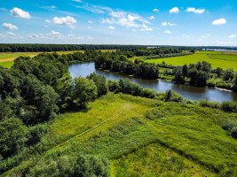 PRIE MINIJOS UPĖS PARDUODAMAS 72 ARŲ SKLYPAS SAKŪČIŲ KAIME 7