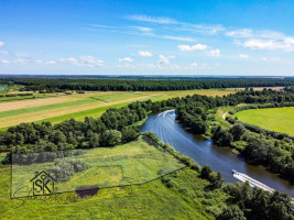 PRIE MINIJOS UPĖS PARDUODAMAS 72 ARŲ SKLYPAS SAKŪČIŲ KAIME 27