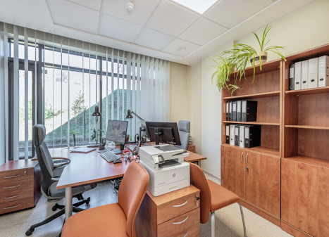 Parduodamos administracinės patalpos Kernavės g., Šnipiškės, Vilniaus m., Vilniaus m. sav., 128.51 m2 ploto