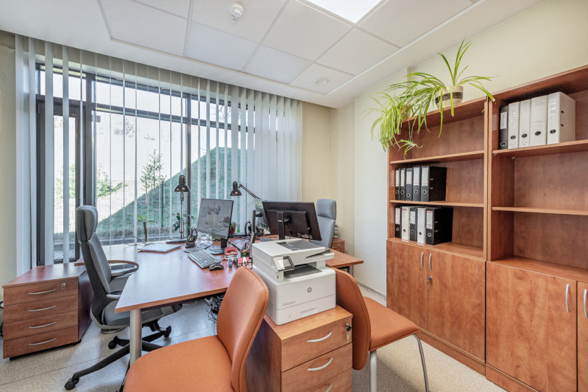 Parduodamos administracinės patalpos Kernavės g., Šnipiškės, Vilniaus m., Vilniaus m. sav., 128.51 m2 ploto 1