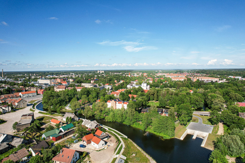 IŠSKIRTINĖJE VIETOJE PARDUODAMOS ERDVIOS PATALPOS LIETUVININKŲ G. 2, ŠILUTĖJE 23