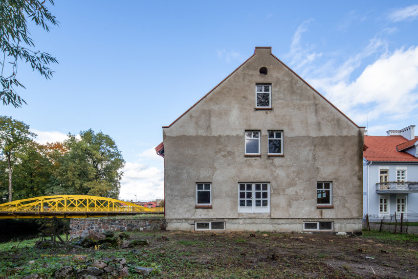 IŠSKIRTINĖJE VIETOJE PARDUODAMOS ERDVIOS PATALPOS LIETUVININKŲ G. 2, ŠILUTĖJE 54