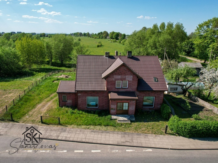 PRIE PAGRINDINĖS GATVĖS PARDUODAMOS PATALPOS SU 15.79 ARŲ ŽEMĖS SKLYPU PANEMUNĖJE, K.DONELAIČIO G. 13 18