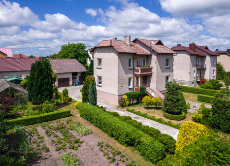 PARDUODAMAS NAMAS SU 15.30 ARŲ ŽEMĖS SKLYPU ŠILUTĖJE, GILIJOS G. 27