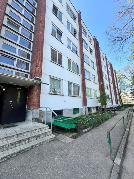 Parduodamas butas J. Žemgulio g., Žaliakalnis, Kauno m., Kauno m. sav., 29.57 m2 ploto, 1 kambariai 1