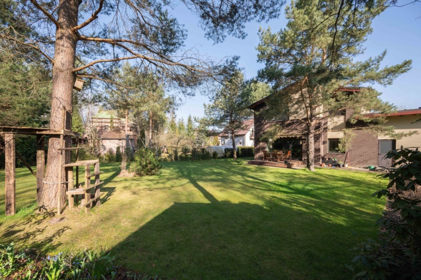 Parduodamas namas Sniegenų g., Grigiškių m., Vilniaus m. sav., 183 m2 ploto, 2 aukštai 4
