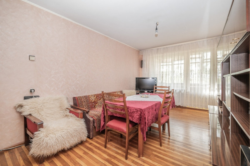 Parduodamas butas Šešuolių g., Viršuliškės, Vilniaus m., Vilniaus m. sav., 77.53 m2 ploto, 4 kambariai 3