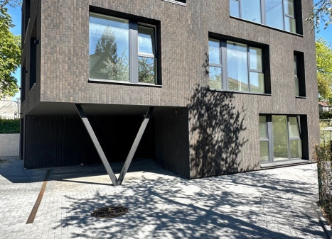 Parduodamos administracinės, kitos paskirties, paslaugų, prekybos patalpos J. Basanavičiaus al., Žaliakalnis, Kauno m., Kauno m. sav., 141 m2 ploto