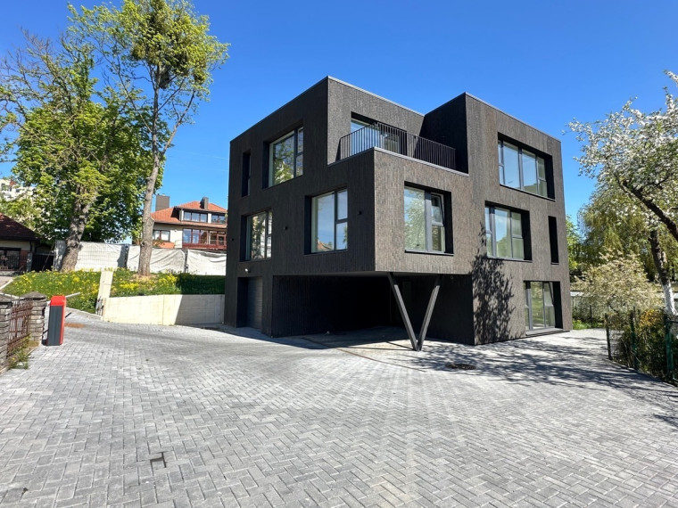 Parduodamos administracinės, kitos paskirties, paslaugų, prekybos patalpos J. Basanavičiaus al., Žaliakalnis, Kauno m., Kauno m. sav., 141 m2 ploto 2