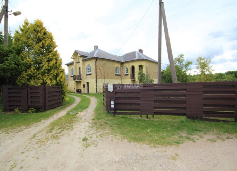 Parduodamas namas Kuršėnų m., Šiaulių r. sav., 200 m2 ploto, 2 aukštai