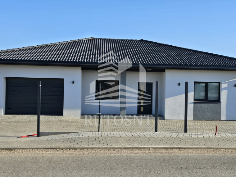 Parduodamas namas Piliarožių g., Klausmylių vs., Klaipėdos r. sav., 130 m² ploto 4 kambariai 1