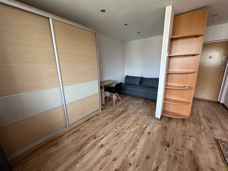 Nuomojamas butas Kalvarijų g., Žirmūnai, Vilniaus m., Vilniaus m. sav., 23 m2 ploto, 1 kambariai 4