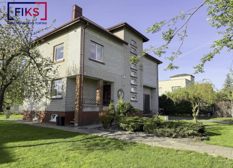 Parduodamas namas Dvarų g., Aleksotas, Kauno m., Kauno m. sav., 289.00 m² ploto 6 kambariai