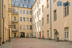 Parduodamas butas Gedimino pr., Centras, Vilniaus m., Vilniaus m. sav., 49.92 m² ploto 2 kambariai 24