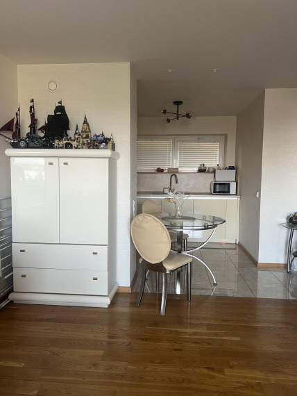 Nuomojamas butas Savanorių pr., Žaliakalnis, Kauno m., Kauno m. sav., 55 m² ploto 2 kambariai 4