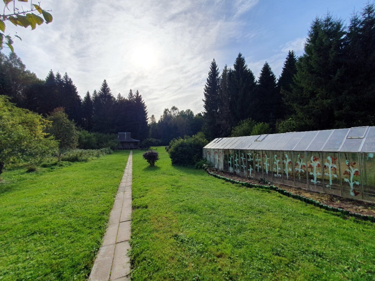Parduodamas namas Laisvučių k., Šiaulių r. sav., 271.9 m2 ploto, 2 aukštai 14