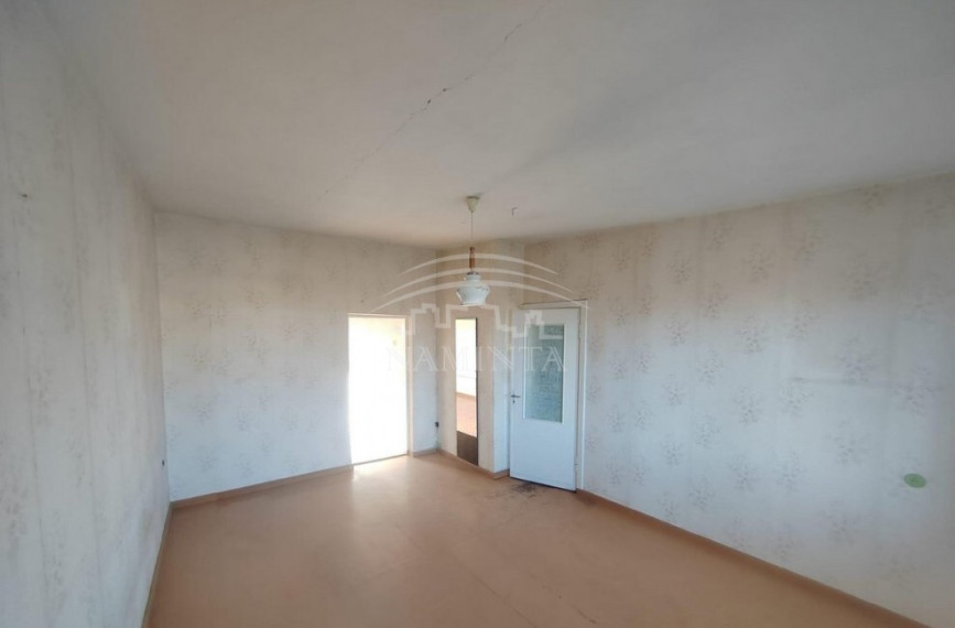 Parduodamas butas Švyturio g., Sportininkai, Klaipėdos m., Klaipėdos m. sav., 42 m2 ploto, 2 kambariai 4