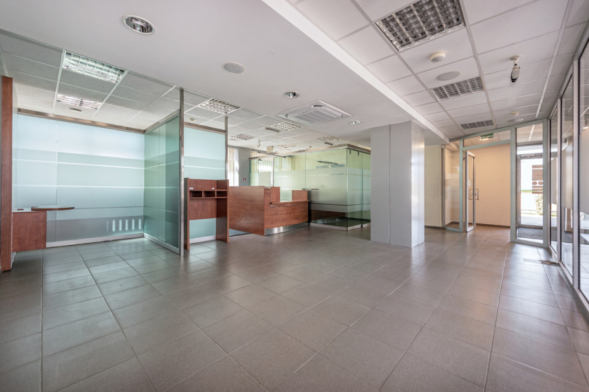 Parduodamos administracinės, paslaugų, prekybos patalpos Alberto Jauniškio g., Molėtų m., Molėtų r. sav., 560.15 m2 ploto 6