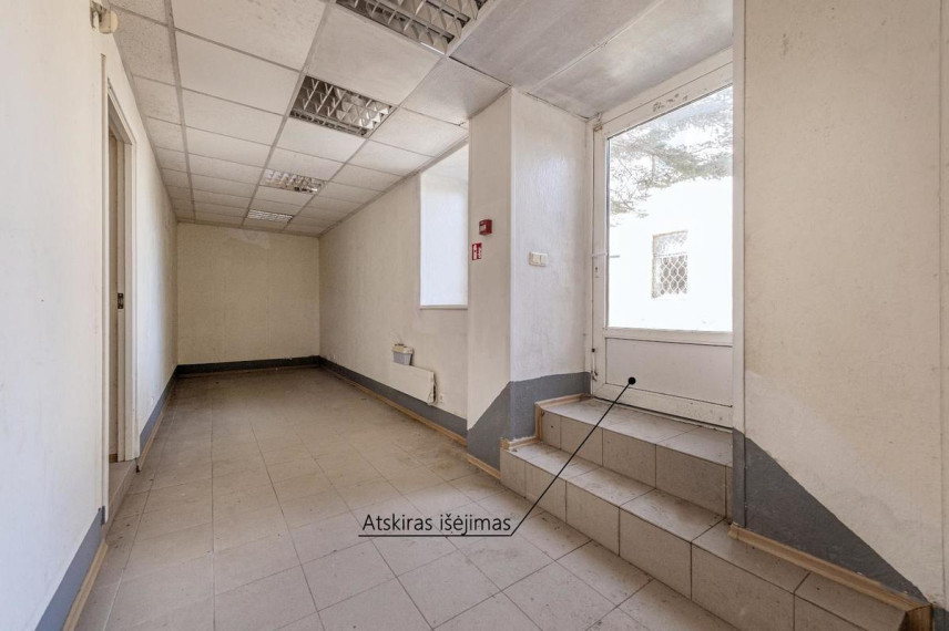 Parduodamos administracinės, paslaugų, prekybos patalpos Alberto Jauniškio g., Molėtų m., Molėtų r. sav., 560.15 m2 ploto 25