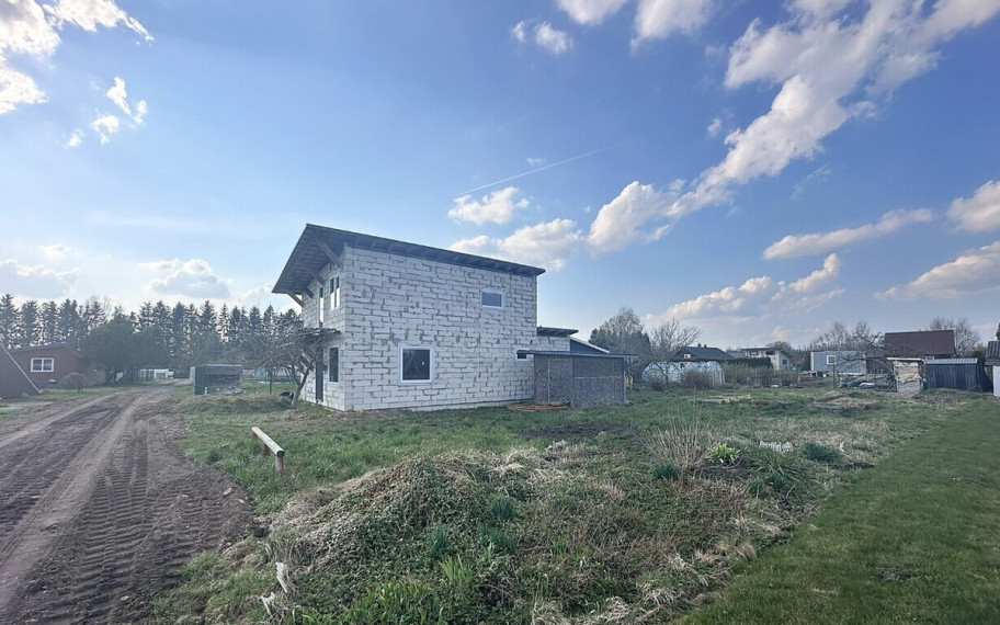 PARDUODAMAS 55 % ĮRENGTAS NAMAS SU PATALPA PIRČIAI IR AKMENINE PAVĖSINE KERAVOJE, PANEVĖŽIO RAJONE 5