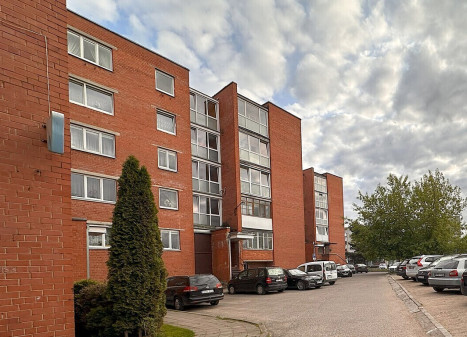 PARDUODAMAS YPATINGAI ŠVIESUS UNIKALAUS PLANO BUTAS PAČIAME PANEVĖŽIO CENTRE