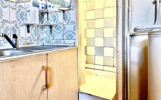 PARDUODAMAS ANTRASIS NAMO AUKŠTAS SU MŪRINIO ŪKINIO PASTATO DALIMI, RŪSIU IR SANDĖLIAVIMO PATALPA UPYTRĖS G. 4, PANEVĖŽYJE 39
