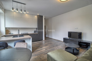 Nuomojamas butas Vilniaus g., Centras, Šiaulių m., Šiaulių m. sav., 49 m2 ploto, 2 kambariai 5