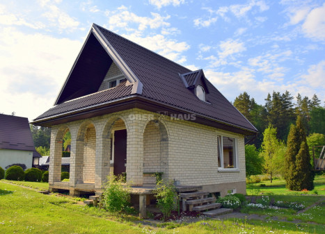 Parduodamas namas Saulės g., Pašvinių k., Šiaulių r. sav., 69.65 m2 ploto, 2 aukštai