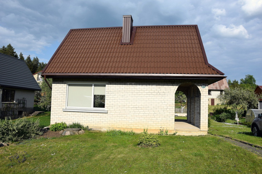 Parduodamas namas Saulės g., Pašvinių k., Šiaulių r. sav., 69.65 m2 ploto, 2 aukštai 2